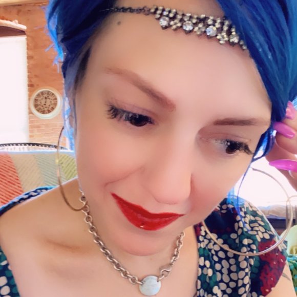 Meet your Posher, Wingz Mayhem - Picture 4 of 7